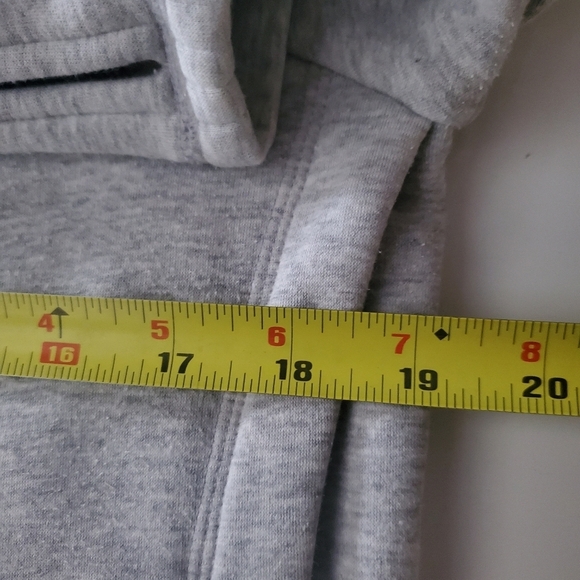 Athleta Cozy Karma Asymmetrical Pullover Sweater Size Small - Picture 15 of 16